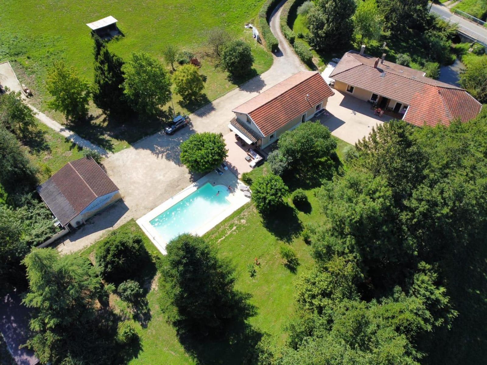Gite A La Campagne Avec Piscine Biziat Exterior foto
